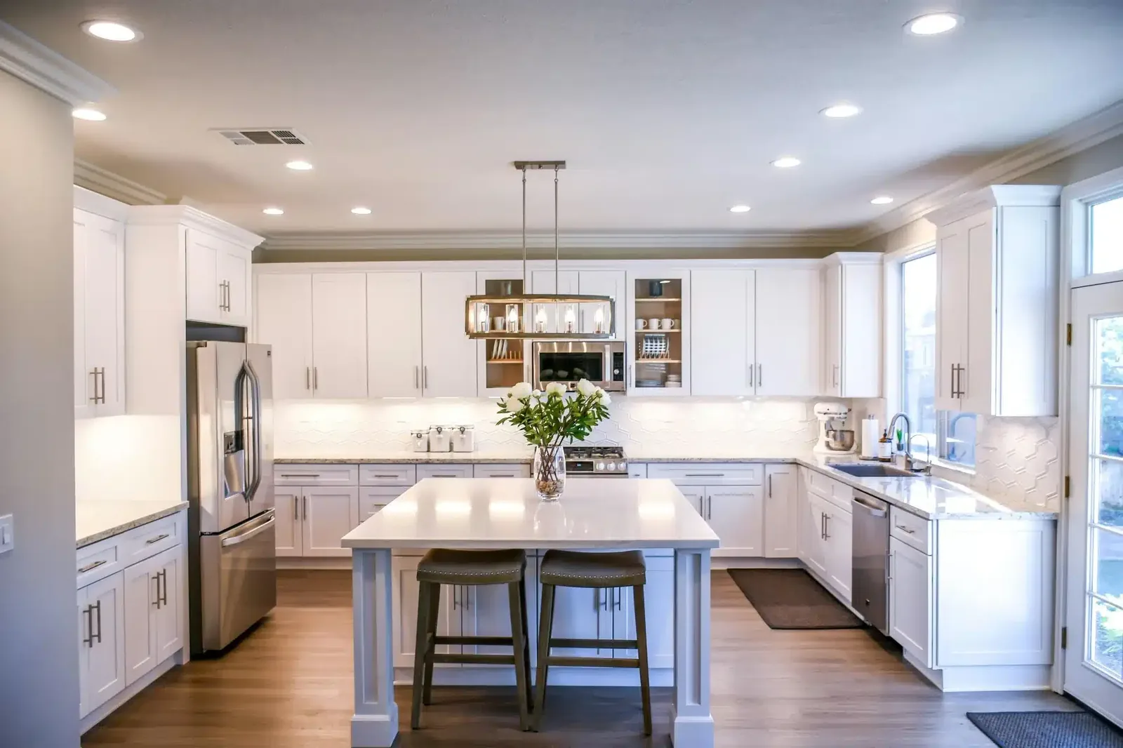 Modern Spacious Kitchen in Alexandria, VA
